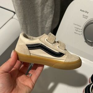 Toddler Beige Sneakers vans with Black Stripe